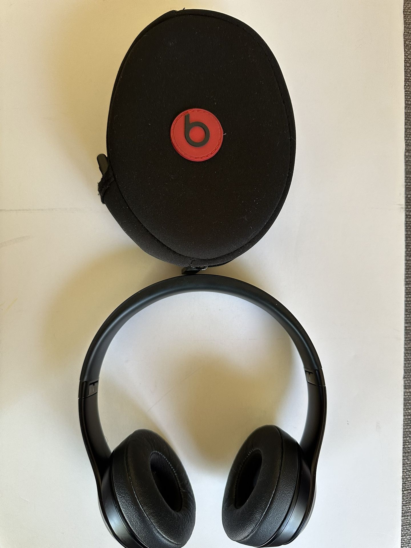 Pre-owned Beats Solo 3 Wireless Headphones