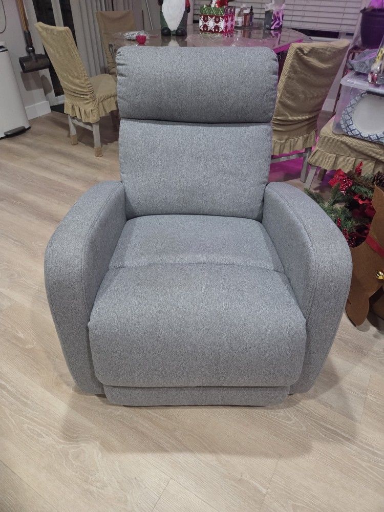 Manual Reecliner, Polyester, Bronco Gray Color