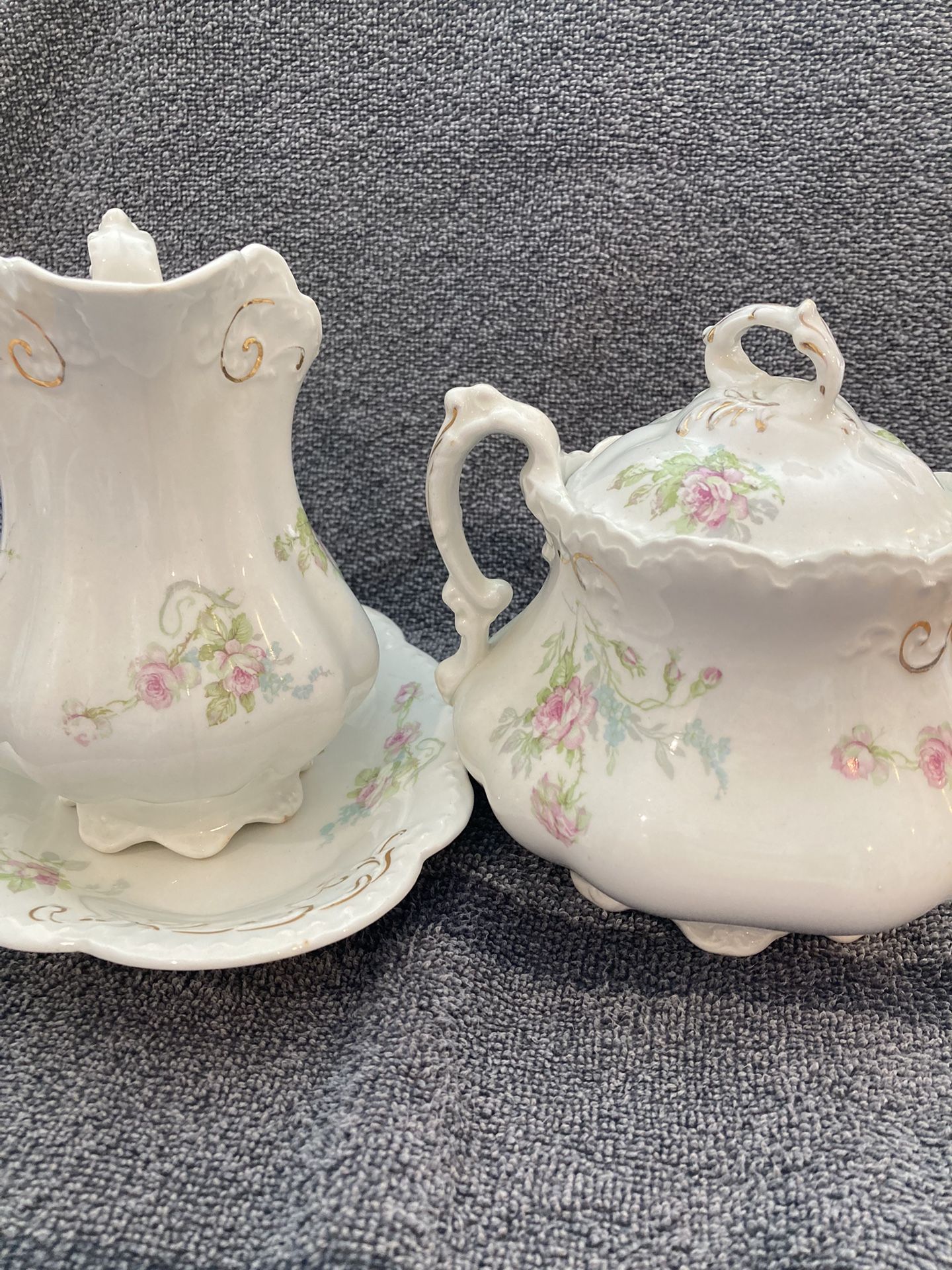 4 Pieces Johnson Brothers Victorian Sugar and  Creamer  Set  Made In England Bone China Over 100 Years Old-