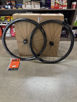 HED Vanquish RC4 Performance Carbon Wheelset