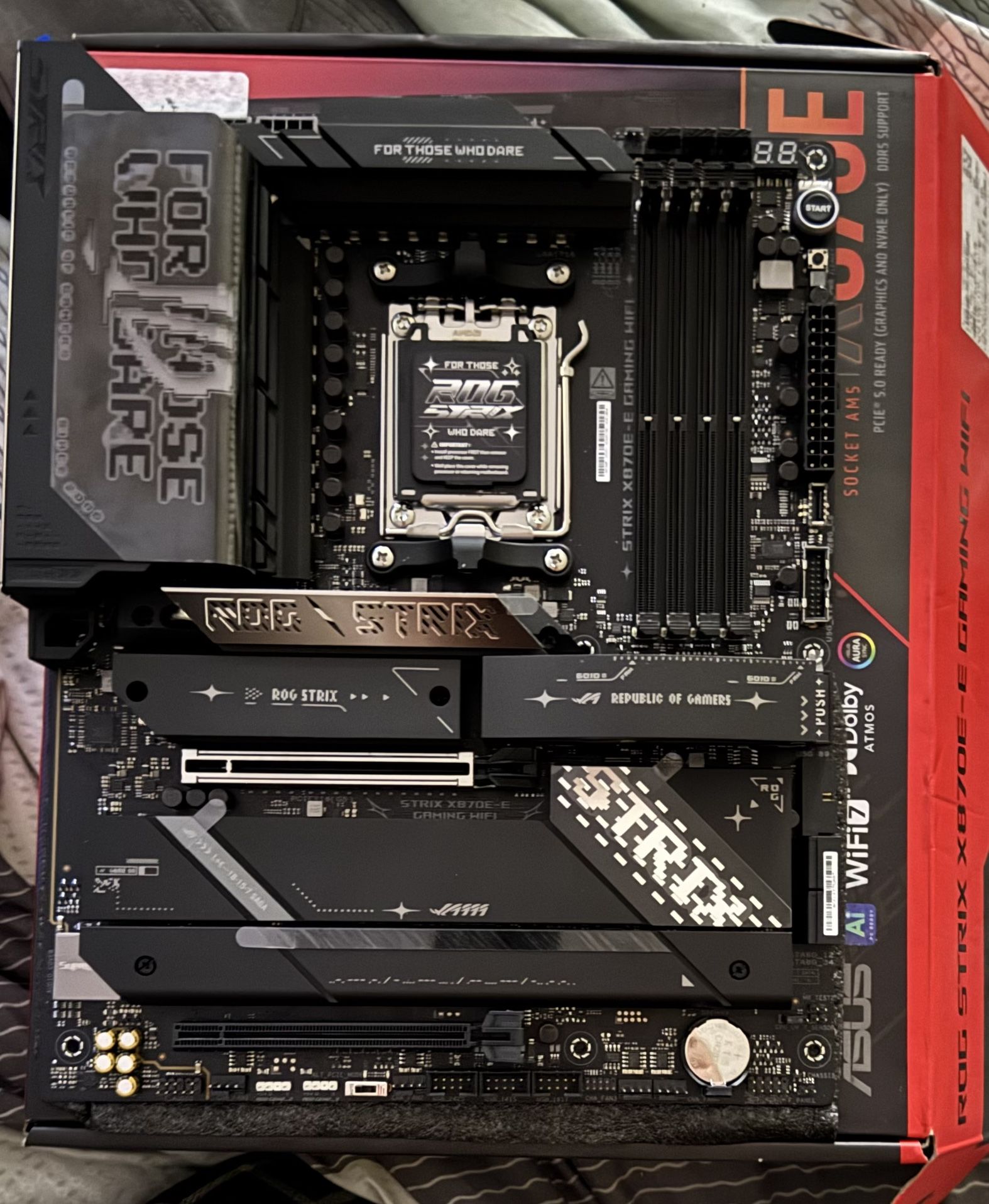 Asus ROG Strix x870E-E High End Motherboard