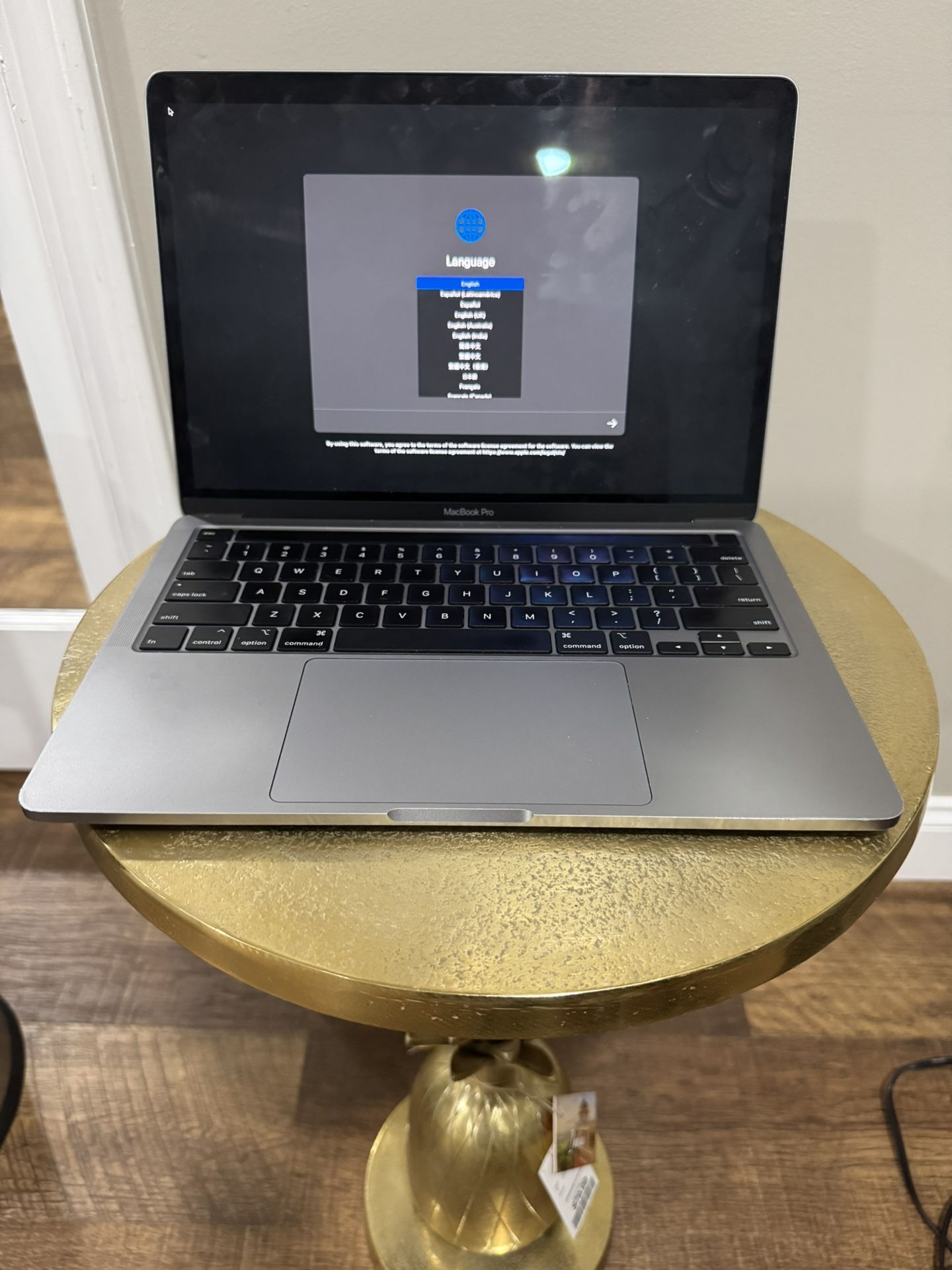 MacBook Pro 13” (Intel, Touch Bar) – 8GB RAM / 500GB SSD – No Charger (2018)