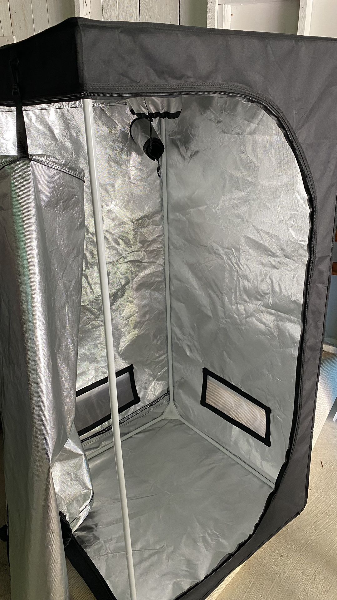 Grow Tent