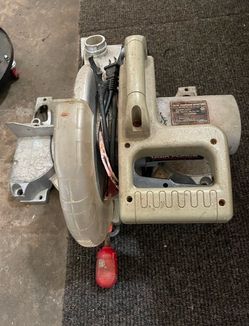 Compound miter saw
