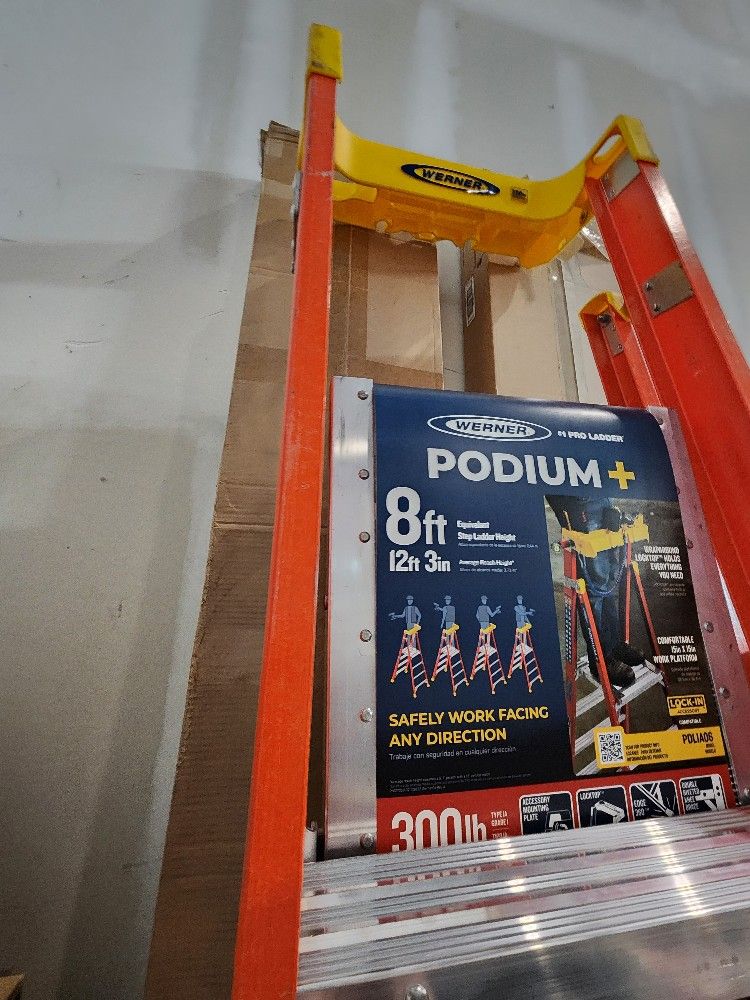 Ladder 8ft Podium +