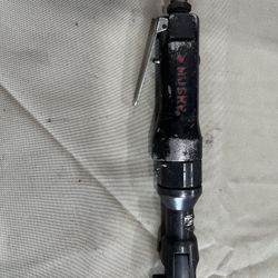 Husky H4005 3/8" Drive Air Ratchet Wrench - 45ft Lbs. Max