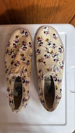 Minnie vans gym shoes