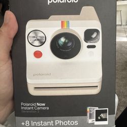 polaroid camera 