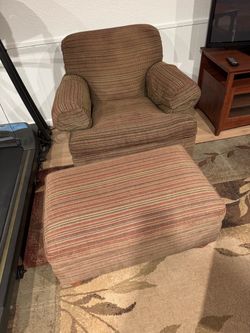 Comfy chair an ottoman