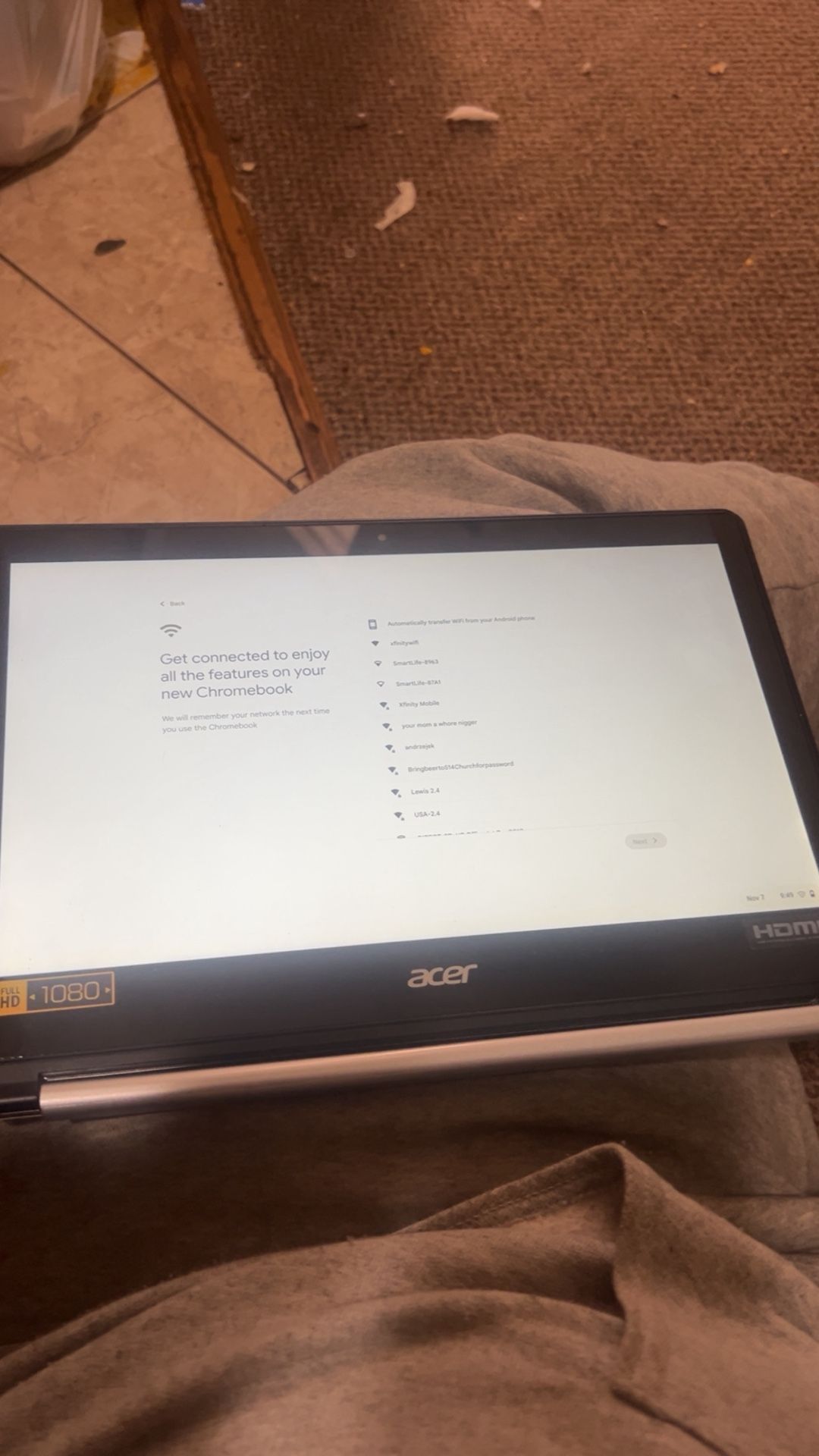Touch Screen Laptop Can fold Into Tablet