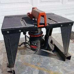 Craftsman 1 1/2hp router and table