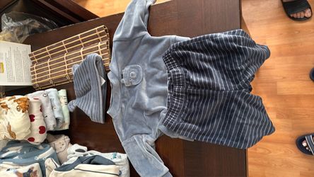 baby clothes FREE (carters) size newborn