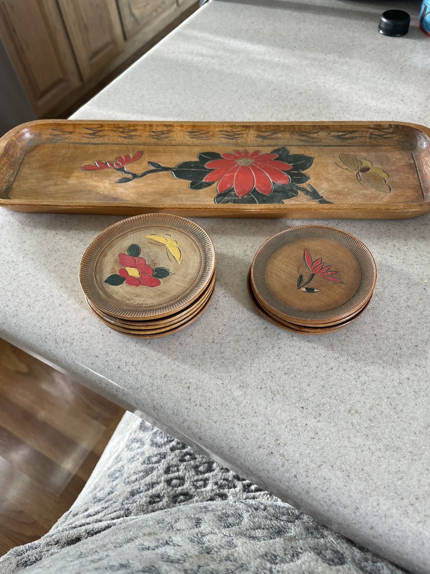 Vintage Japanese Hand Painted  Tray With Cooasters