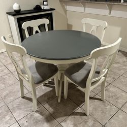 Dining Room Table 