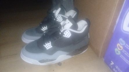 Jordan Retro 4 Size 8.5