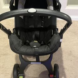 Doona Carseat/Stroller Combo with Base