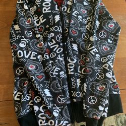 Small Women’s sweatshirt