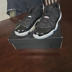 Nike Air Jordan 11 Retro Low 