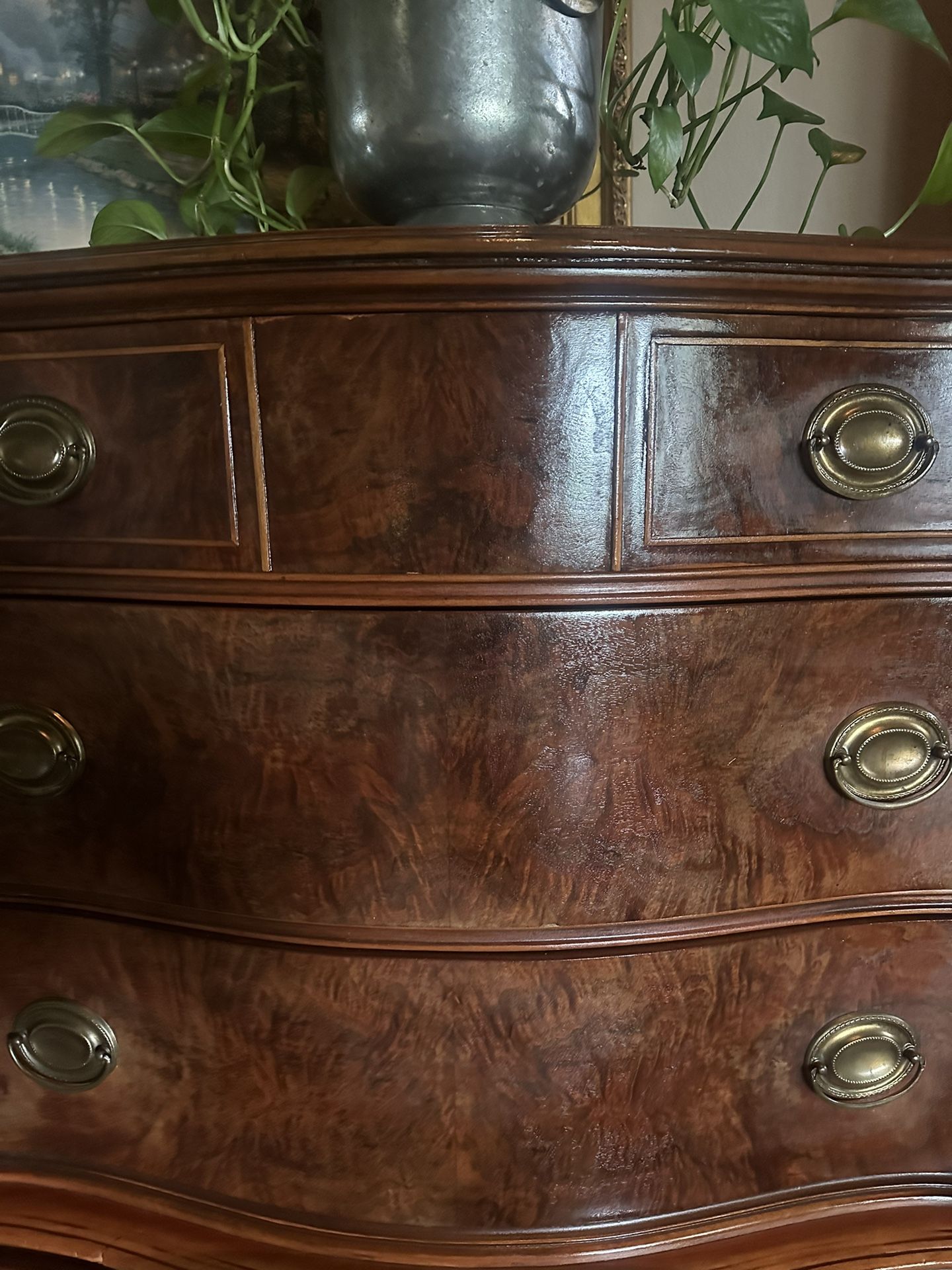 Vintage Antique Thomasville Huntley Furniture Dresser Drawers