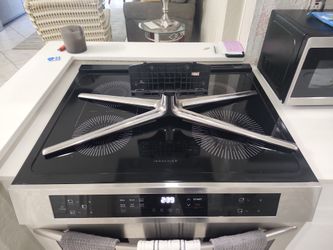 32in to 55 in Samsung  turnable quad TV stand-  $25.