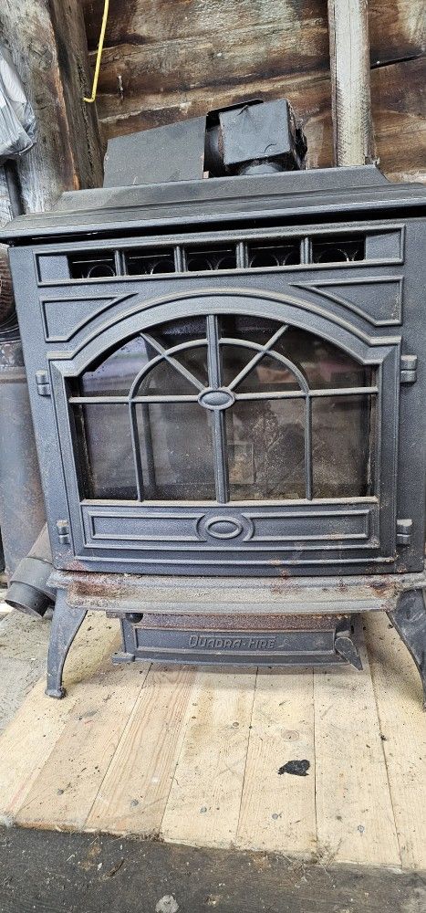 Quadrafire Castile Pellet Stove