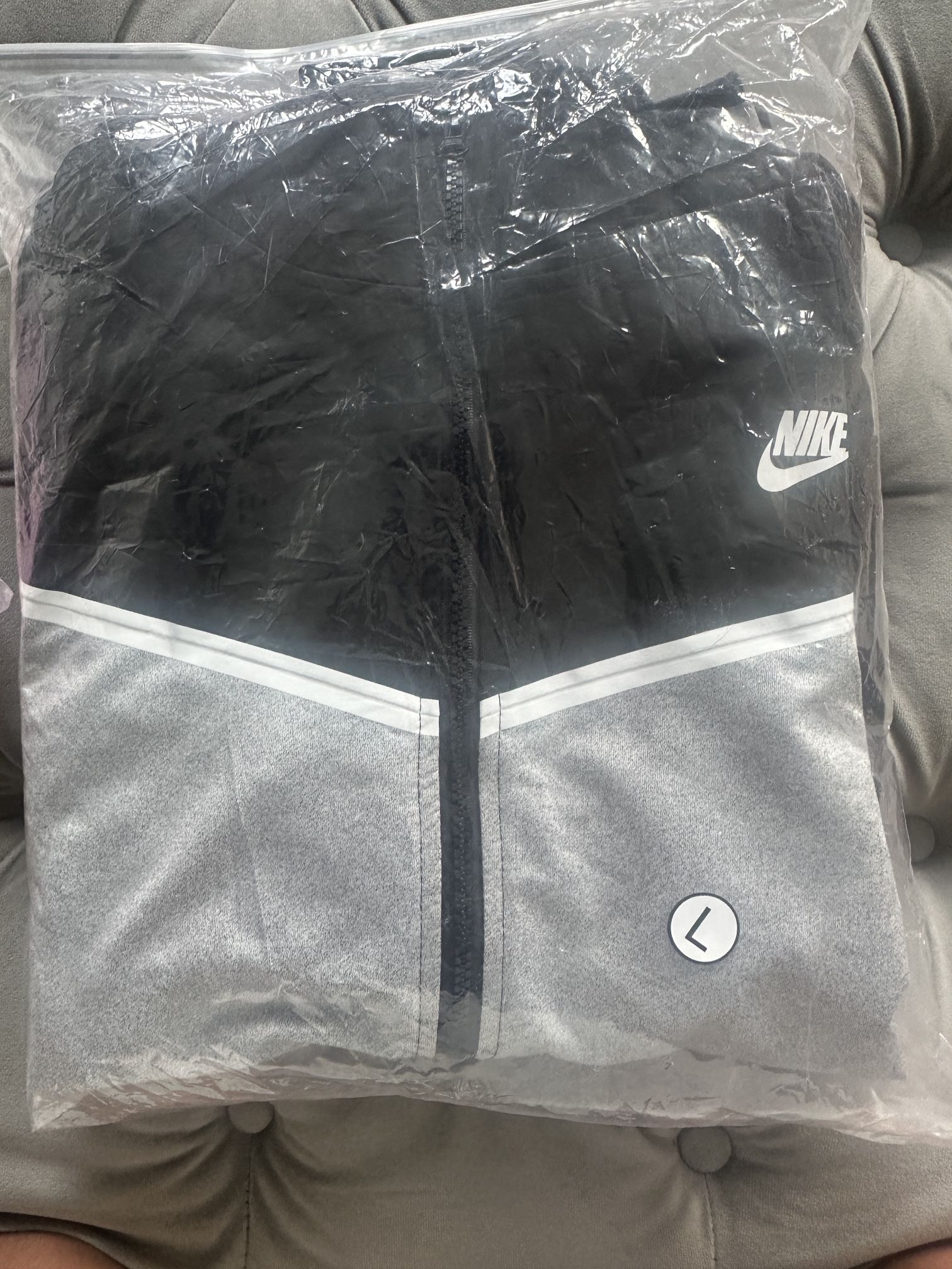 Nike tech fleece 
