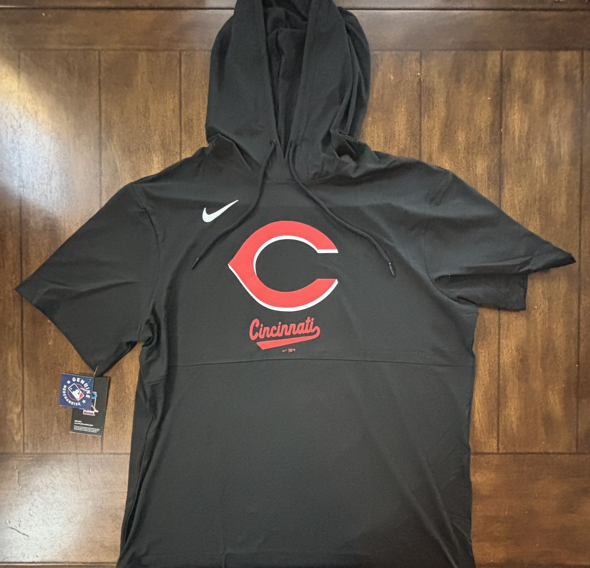 Cincinnati Reds— Dri Fit Short Sleeved Hoodie — Size XL