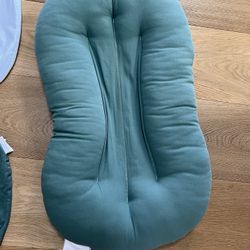 Snuggle Me Organic Lounger Pillow