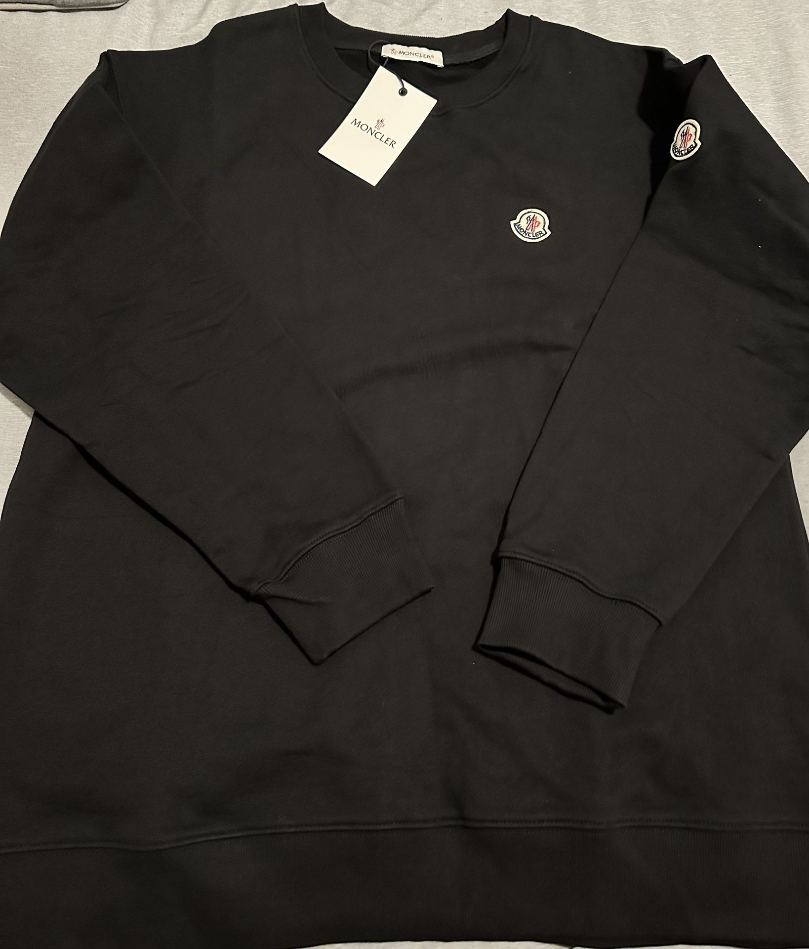 Moncler Sweater And Gucci Hat 