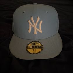 NY Yankees Fitted Hat ‘Light Blue’ Size 7 1/4