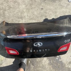INFINITI G37/G35 Trunk