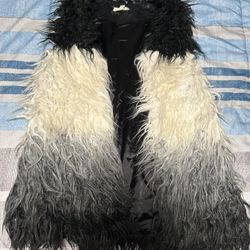 Women’s Small Medium Faux Fur Vest