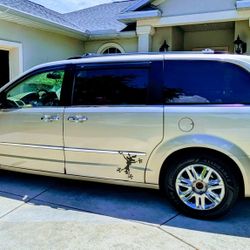 2008 Chrysler Town & Country
