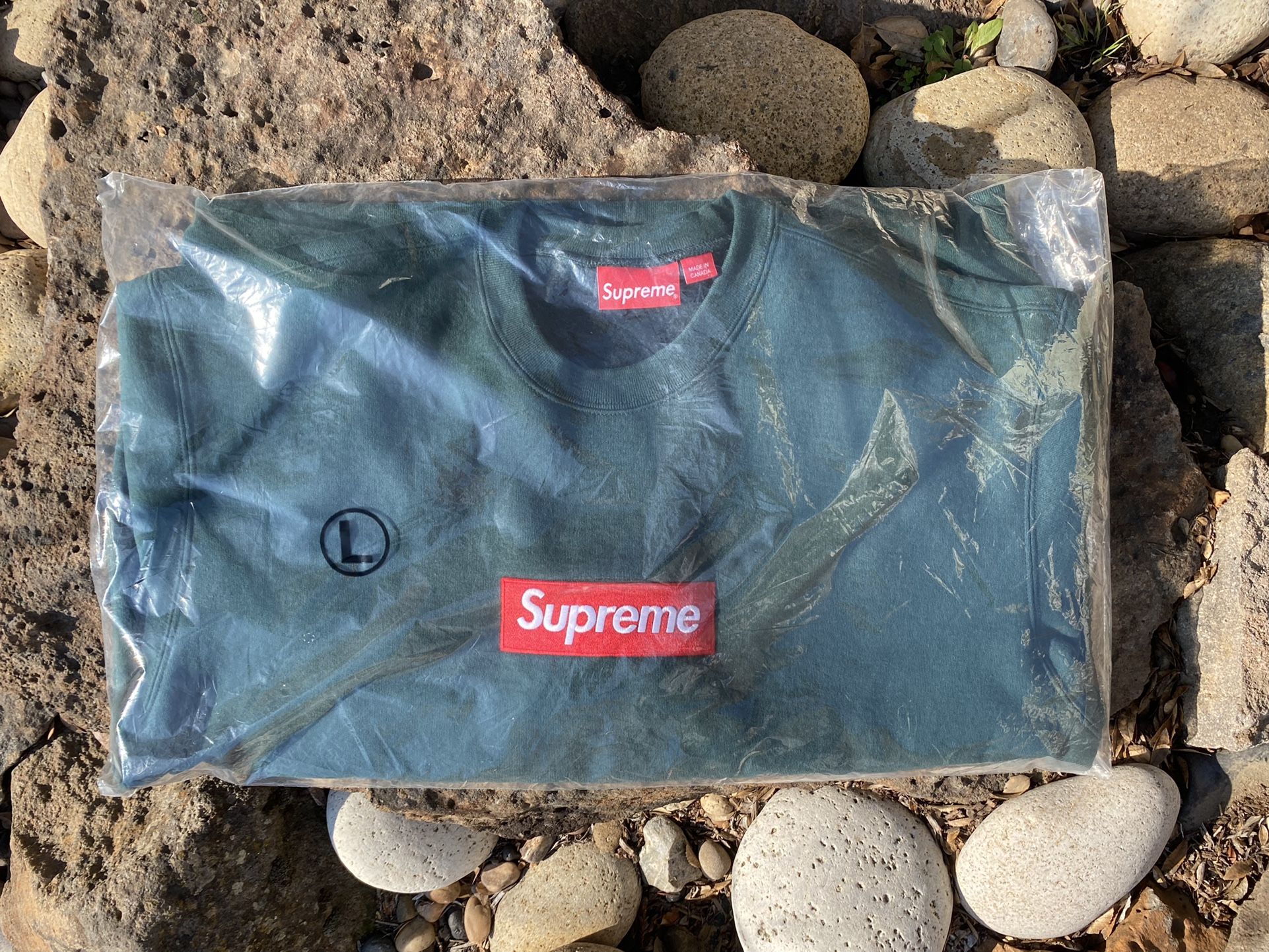 Suprem Box Logo Crewneck Pine Green Size Large