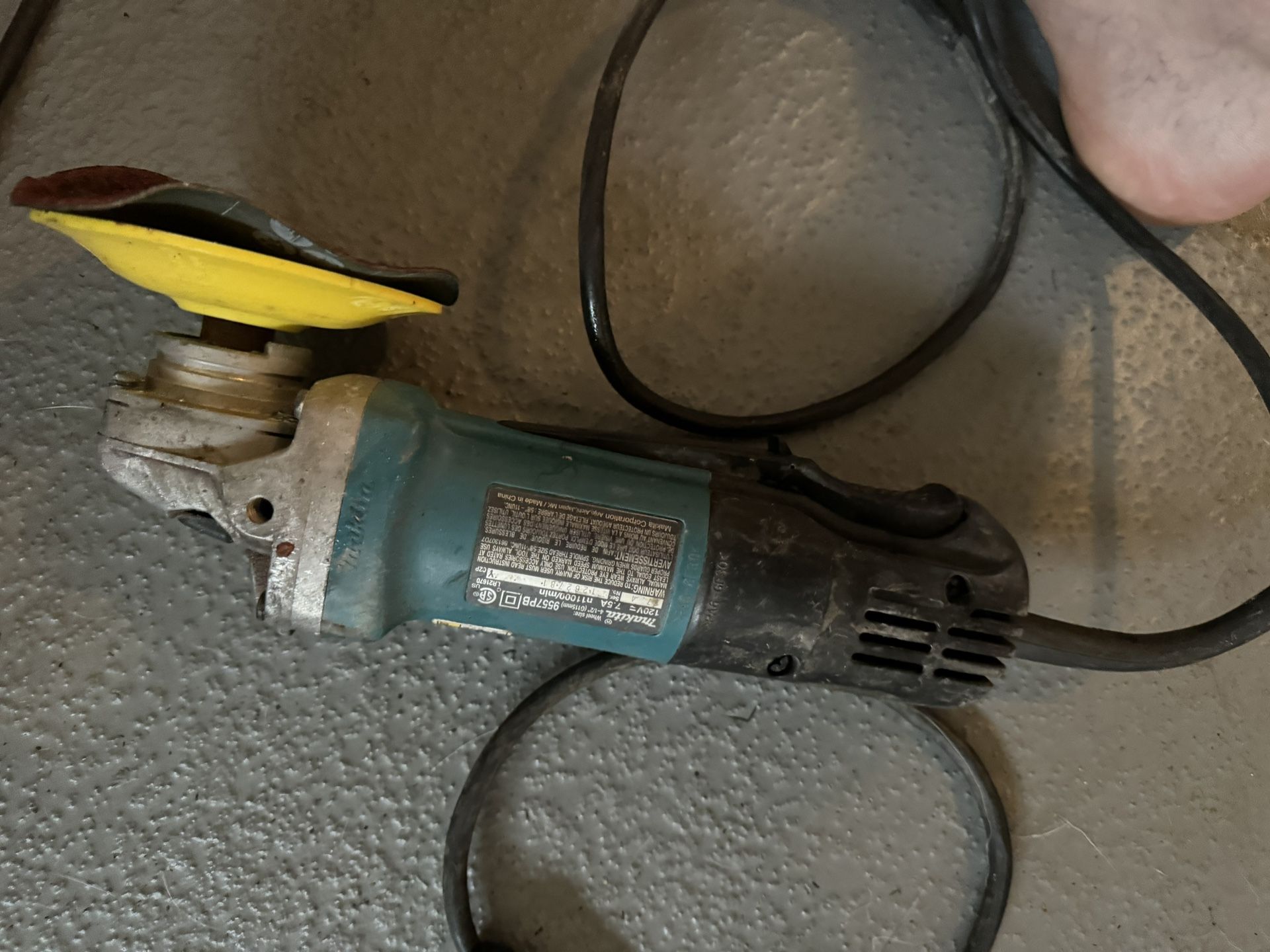 Makita SJS Paddle Switch Angle Grinder, 13 AMP, 2800 10500 RPM