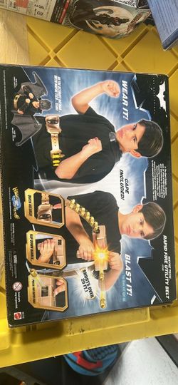 Batman Wayne Tech Rapid Fire Utility Belt Toy