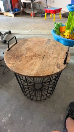 Small storage  table