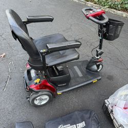Mobility scooter
