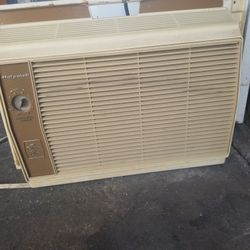 A/C Widow  Air  Acondition 
