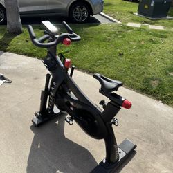 Peloton similar - Stages SC2-3 indoor cycling