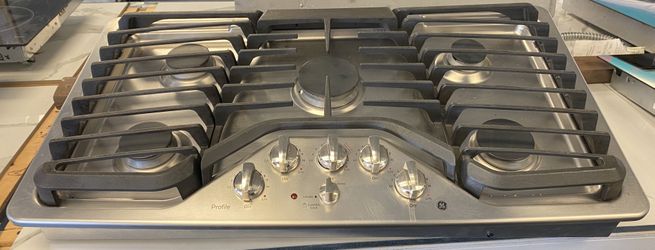 Stainless Steel GE Profile Five Burner Gas Cooktop (7-0004)