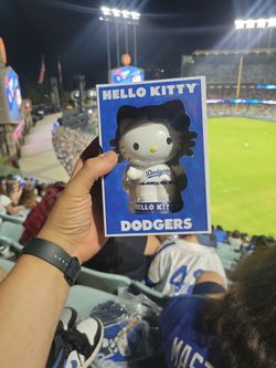 Hello Kitty Dodgers Bobblehead 