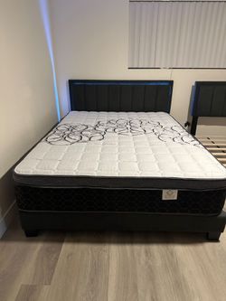 King Size Mattress Pillow Top New bedframe sold separately