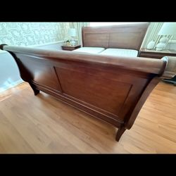 Bed Frame And Nightstands 