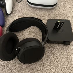 Ps5 pro controller and three different controllers