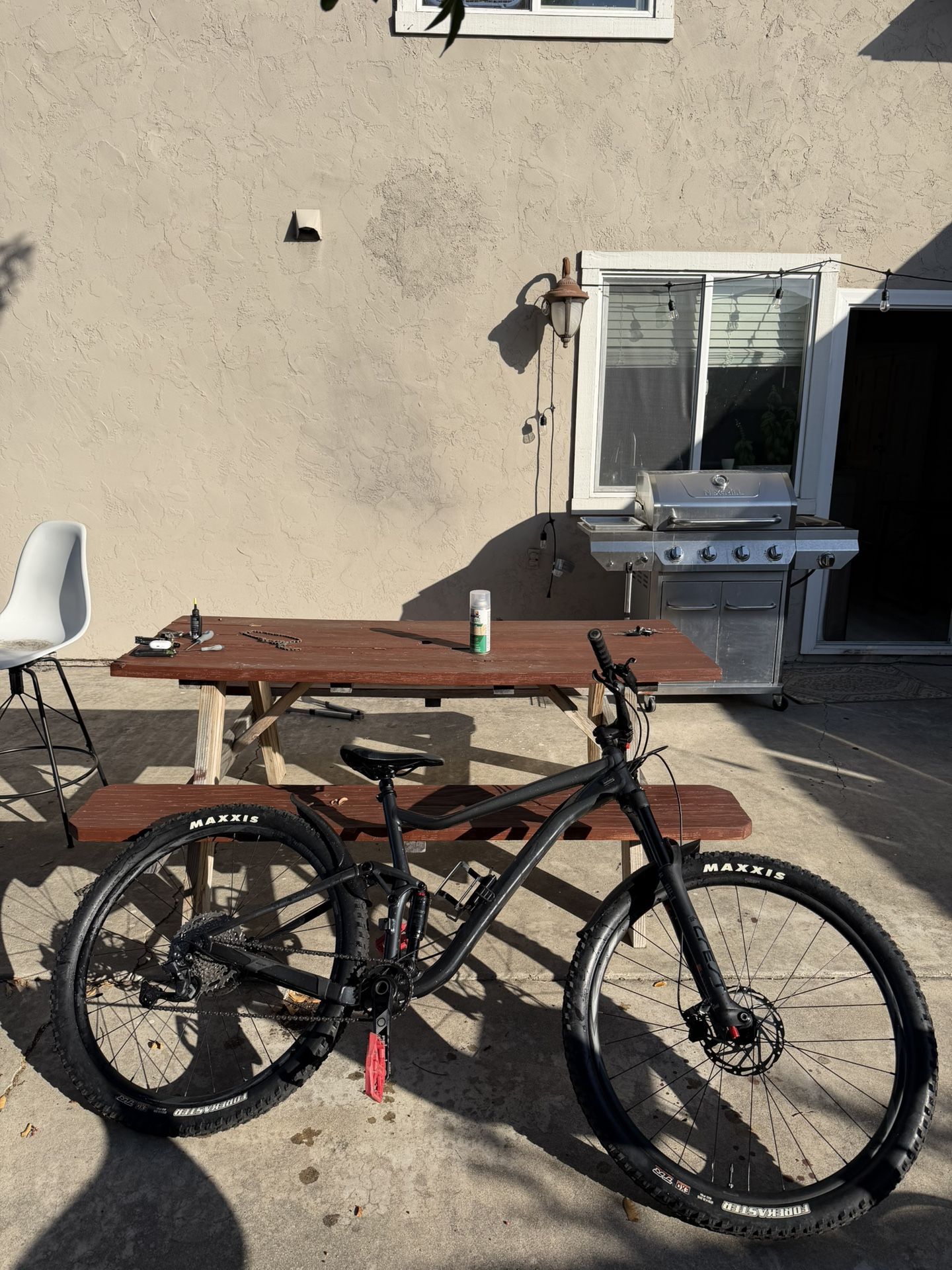 Giant Stance 29 Full Suspension Mountain Bike Large Frame 