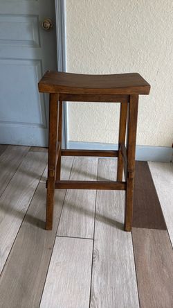 Wood Saddle Seat Bar Stool