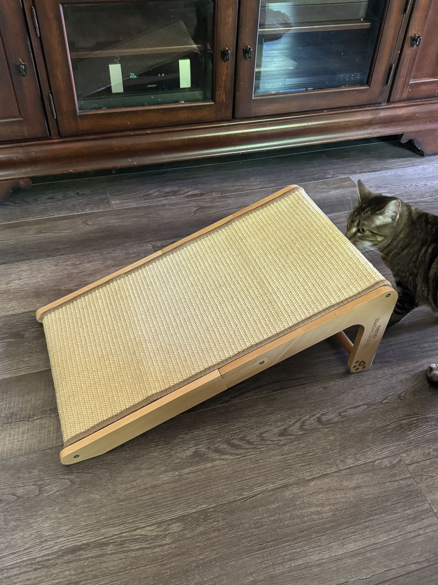 Cat Scratch Ramp