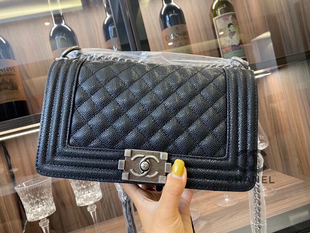 Chanel leboy bag 67086 25x15x10cm 3 for Sale in Renton, WA - OfferUp