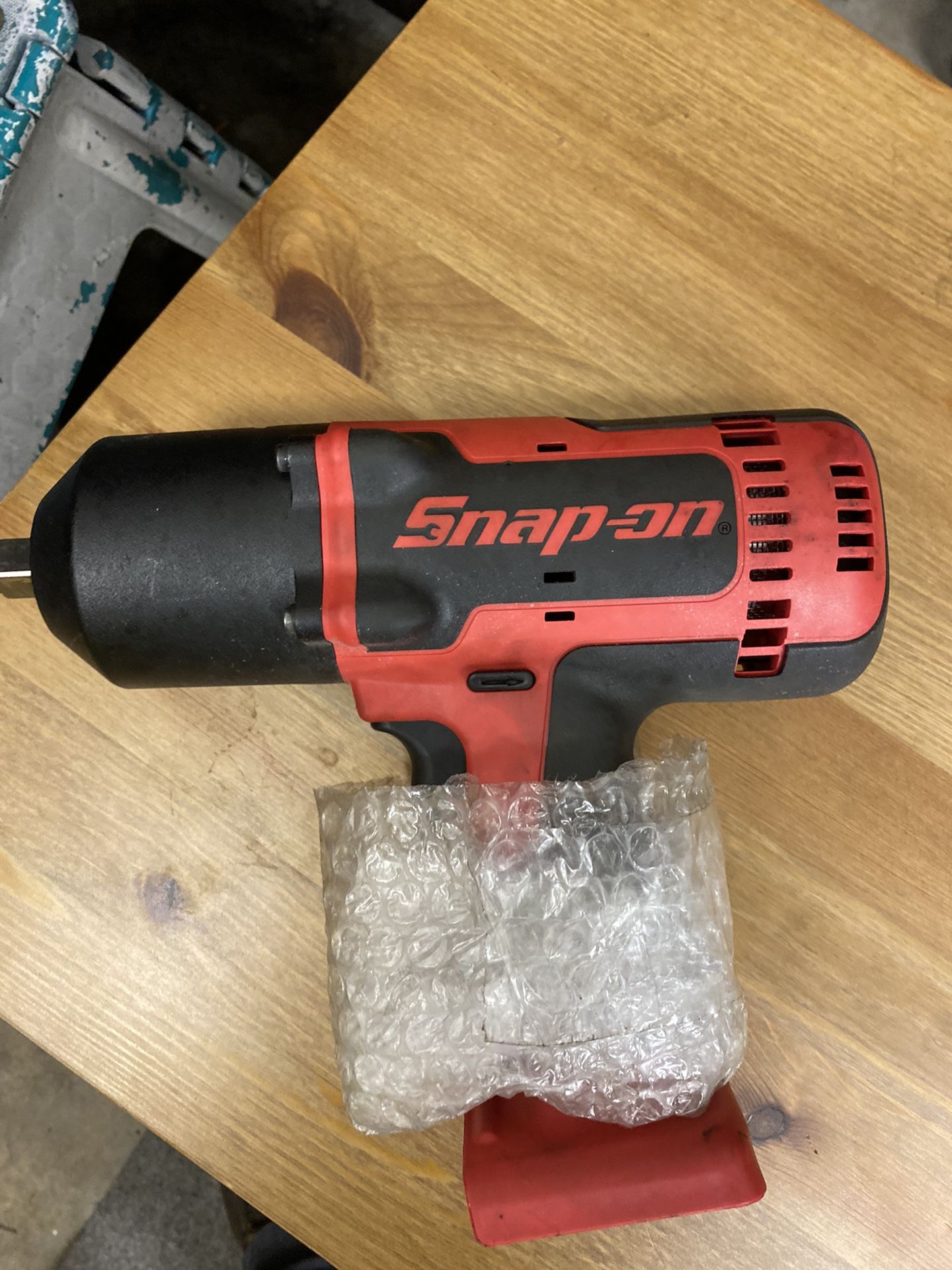 Snap On Cordless 1/2 Impact Gun
